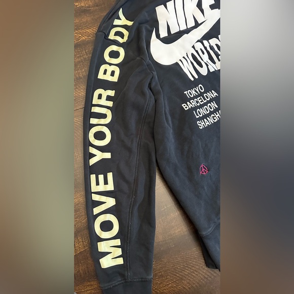 Nike World Tour Men’s Hoodie-Size Large - Picture 4 of 14